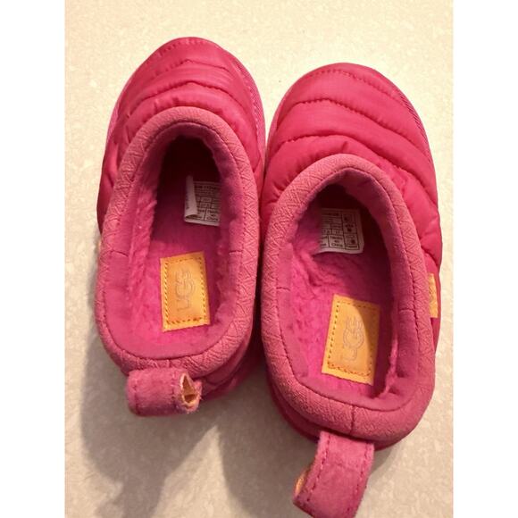 UGG Kids Slip on Slippers K Tasman LTA Hot Pink Size 10 - Picture 2 of 5